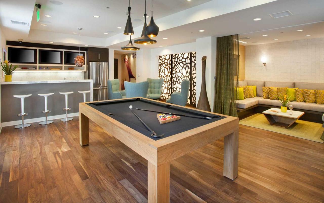 Luxury Style 1br + Parking, Pool, Gym *